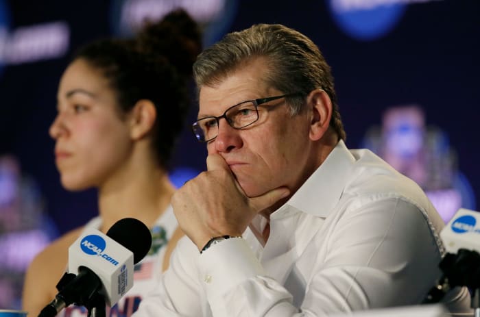 geno-auriemma-uconn.jpg